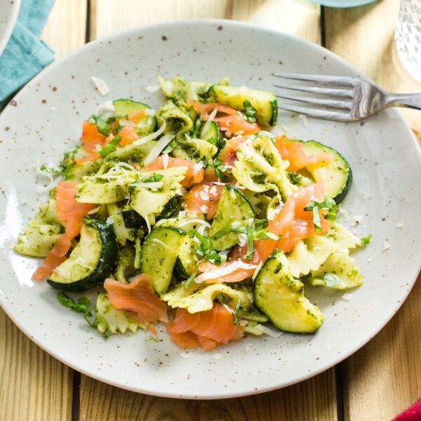 Recept Farfalle met pesto zalm en courgette Grand'Italia