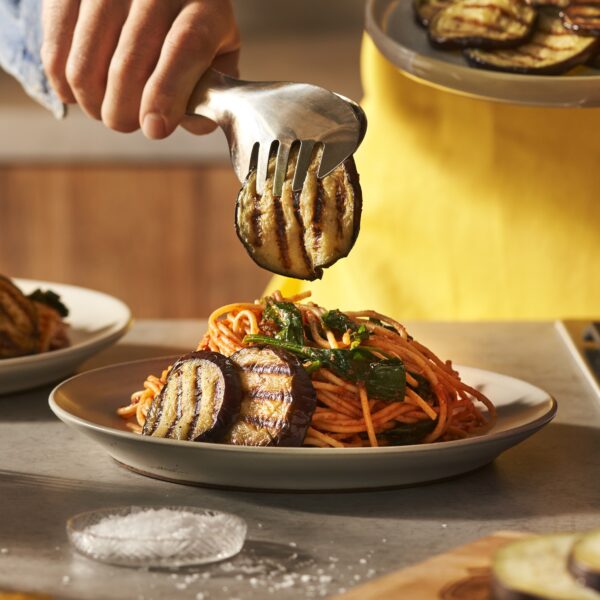 Recept Pasta Bolognese met gegrilde aubergine Grand'Italia