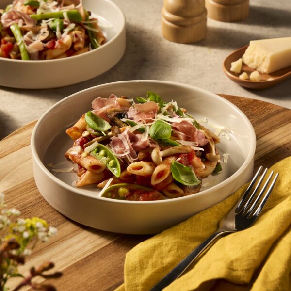 Recept Pasta met rauwe ham en champignons Grand'Italia