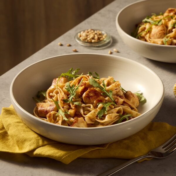 Recept Pasta rode pesto en kip Grand'Italia