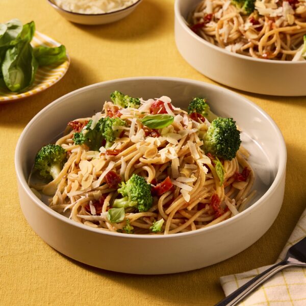 Recept Spaghetti Half Volkoren met broccoli en zongedroogde tomaat Grand'Italia