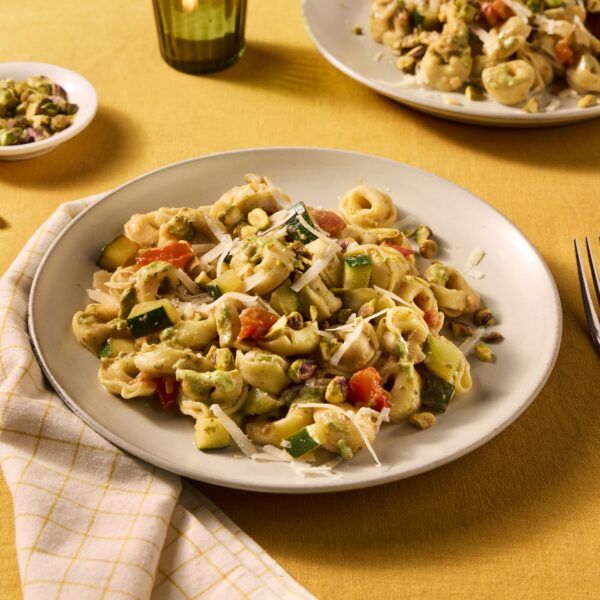 Recept Tortellini met pesto-ricottasaus en pistache Grand'Italia