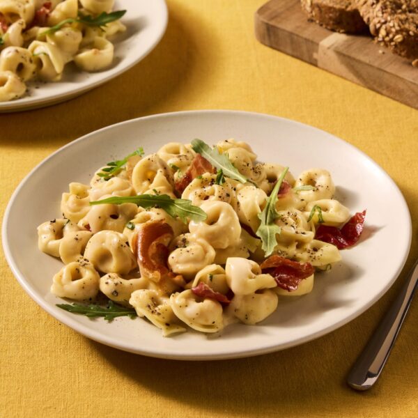 Recept Tortellini met roomsaus en parmaham Grand'Italia